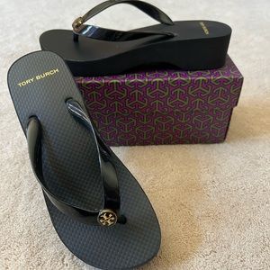 *NEW* Tory Burch Cut-Out Wedge Flip Flop